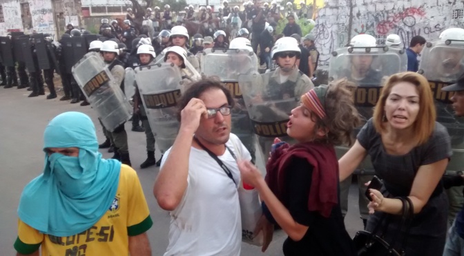 Violência, censura e desrespeito aos direitos humanos na desocupação do #OcupeEstelita